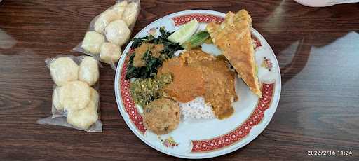 Rumah Makan Padang Untuang 6