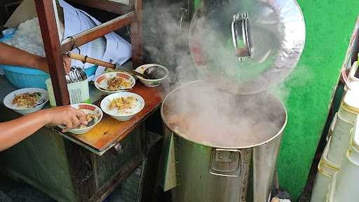 Soto Ayam Pak Dalbe 1