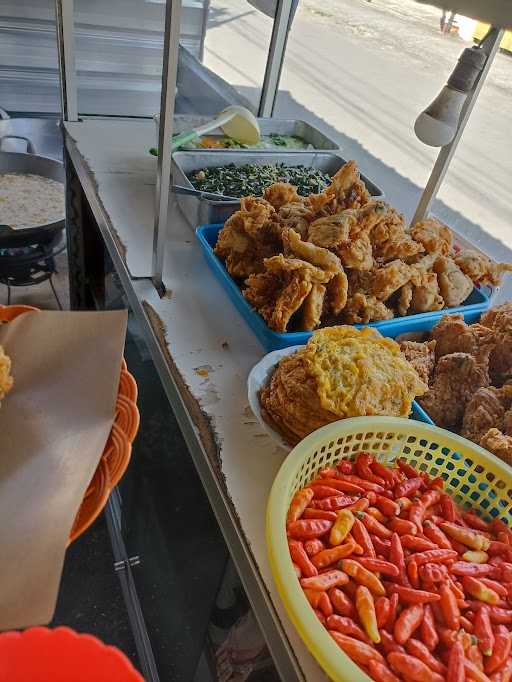 Tenda Biru Ayam Geprek Bu Made 3