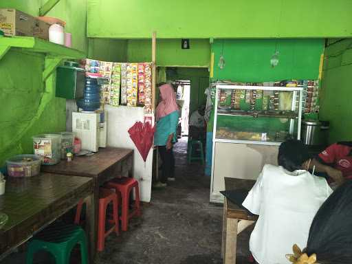 Warung Makan & Penyetan Mbak Atik 8