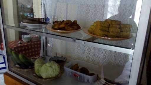 Warung Nasi Bu Kus Sapen 4