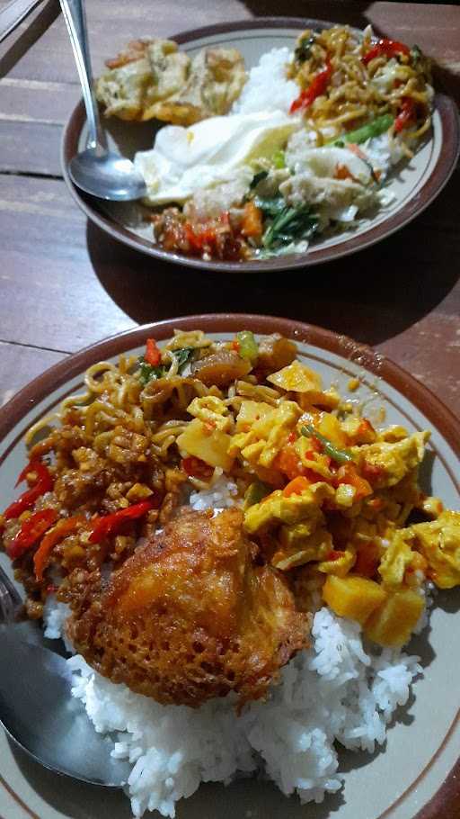 Warung Nasi Pak Ndut Pinus 3