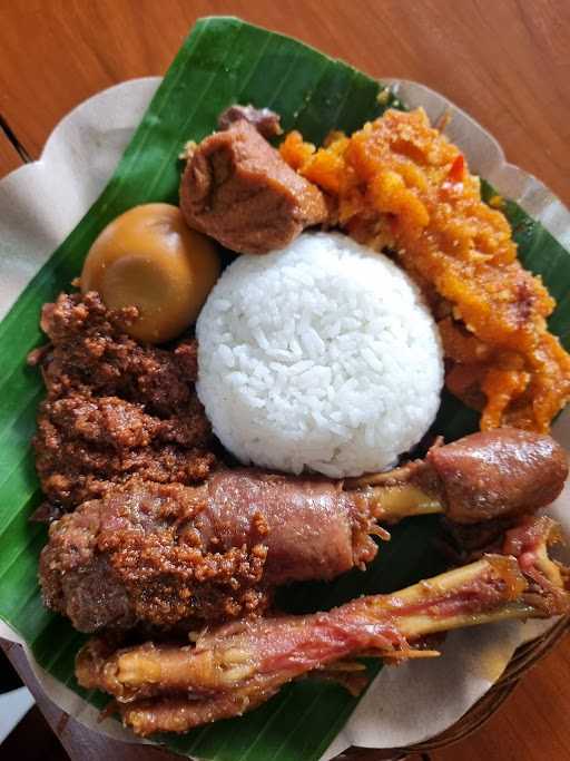 Gudeg Bu Is Asli Wijilan 2