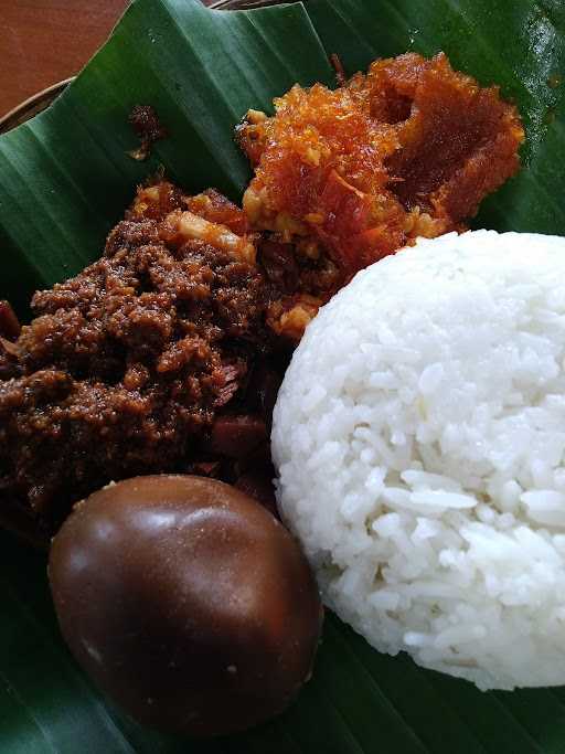 Gudeg Bu Is Asli Wijilan 4