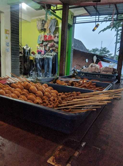 Angkringan Pertelon Balap 2