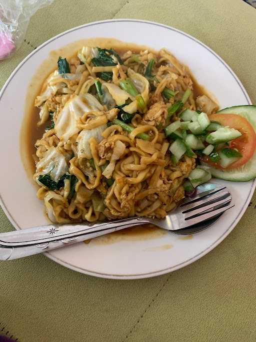 Kedai 99 ( Bakmi-Nasi-Seafood) 5