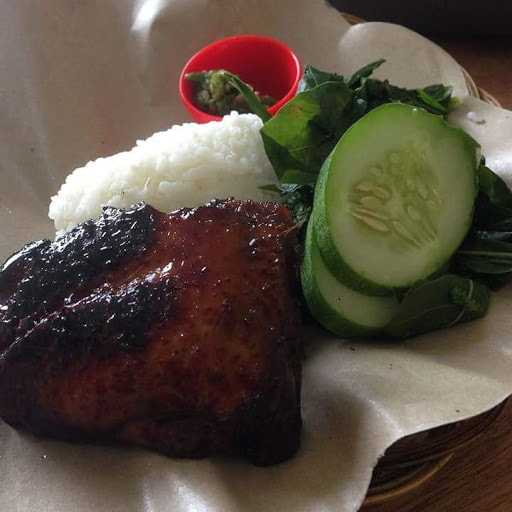 Kedai Ayam Kremes Dan Bakar Nahru 10