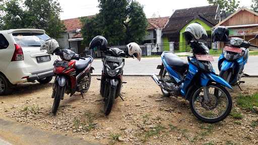 Mie Ayam & Bakso Makmur Damai 10