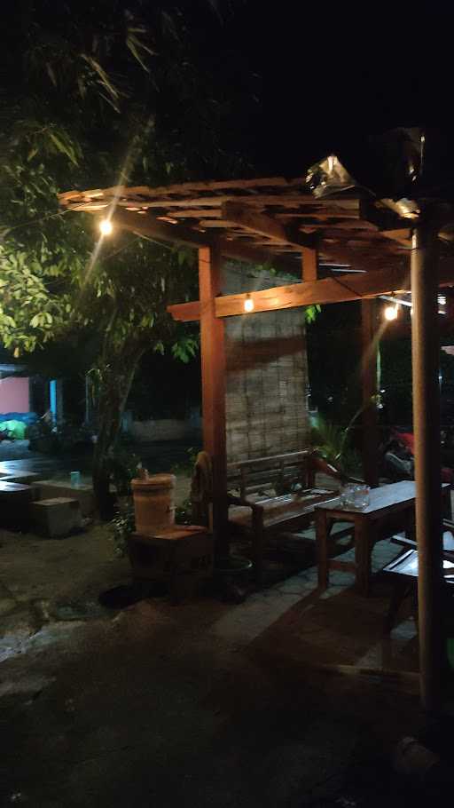 Warung Sate Kambing Pojok Tugu Getasrejo 8