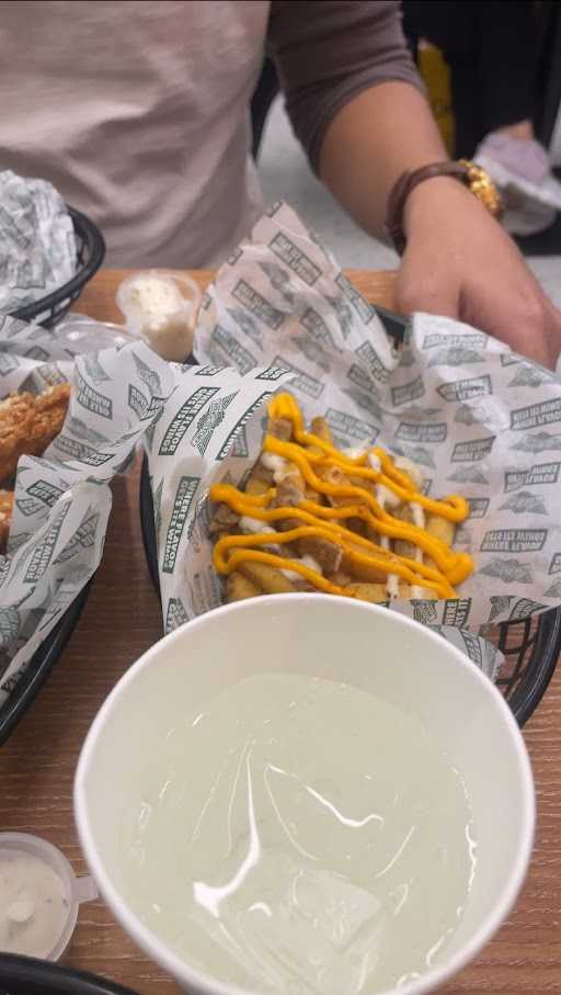 Wingstop Pakuwon Mall Solo Baru 4