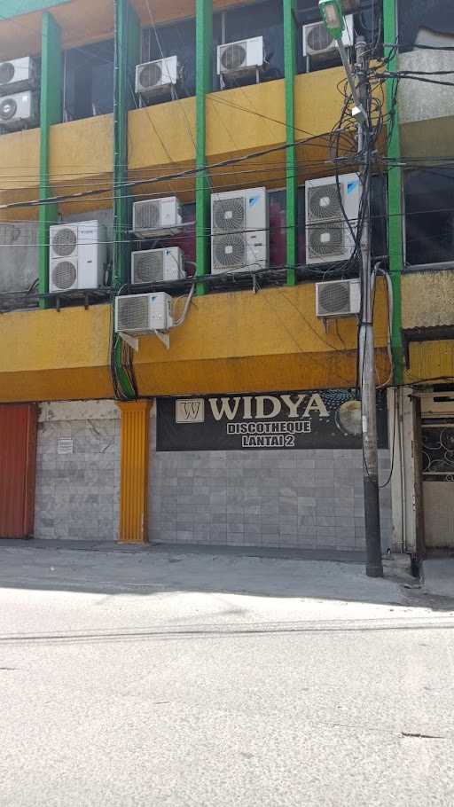 Widya Discotique 4