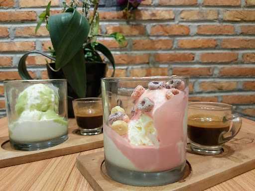 C Code Coffee Tomang (Coffee & Kitchen / Vegetarian Friendly) 7