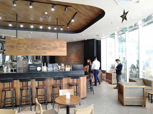 Starbucks - Sogo Central Park Jakarta 9