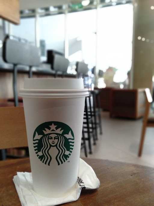 Starbucks - Sogo Central Park Jakarta 1