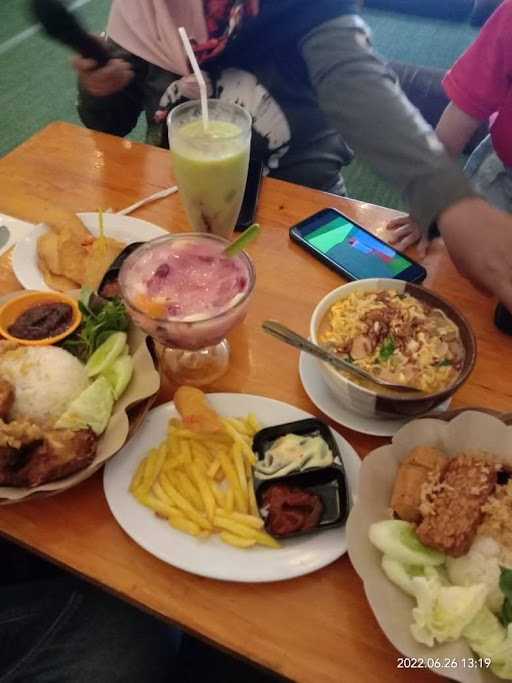 Albi Warung Gaul 2