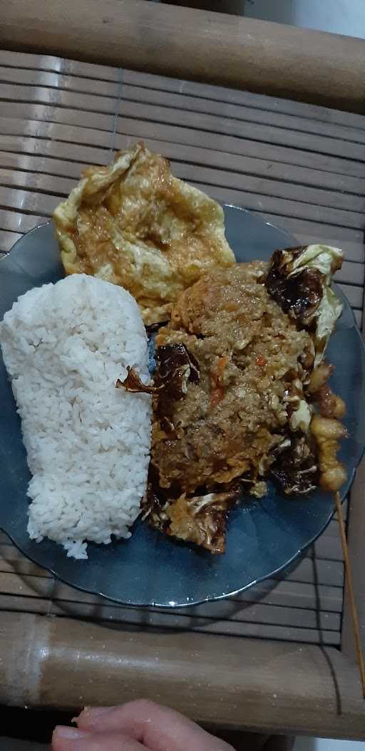 Ayam Gepuk Pak Gembus 7