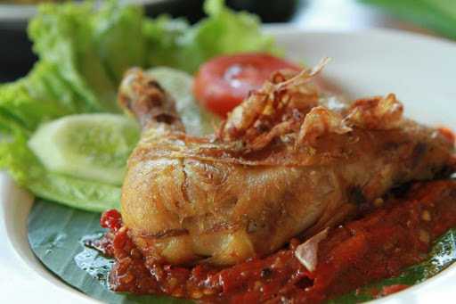 Ayam Presto Ny. Nia 1