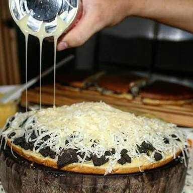 Martabak Pizza Marsobo 10