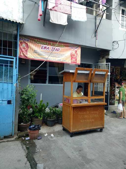 Nasi Uduk Mak Iyap 1