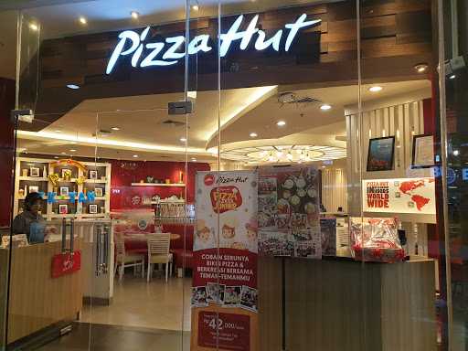 Pizza Hut Restoran - Ciputra Mall 10