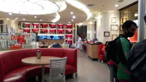 Pizza Hut Ristorante - Mall Taman Anggrek 7