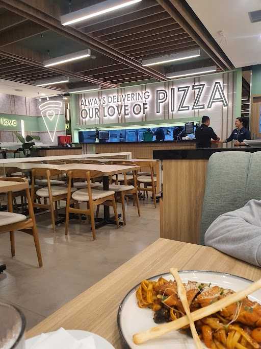 Pizza Hut Ristorante - Mall Taman Anggrek 3