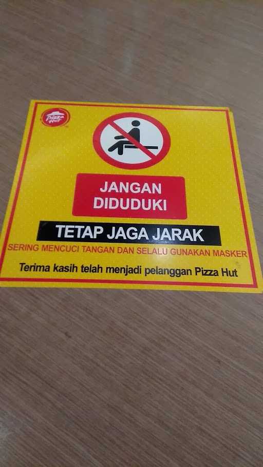 Pizza Hut Ristorante - Mall Taman Anggrek 9