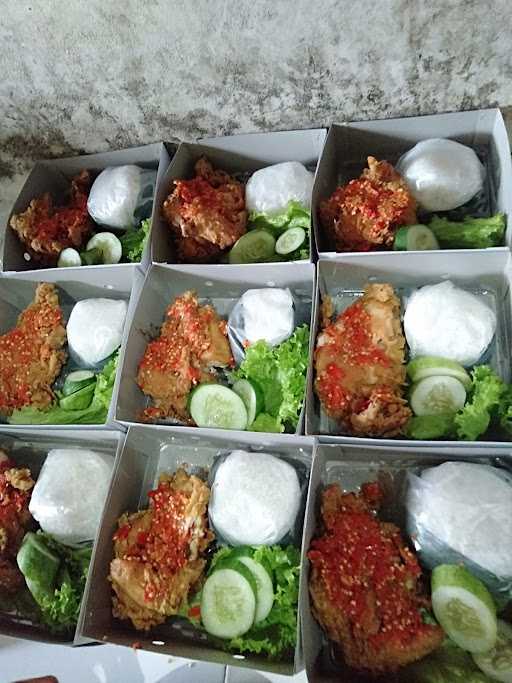 Waroeng Ayam Kremes Jawa 10