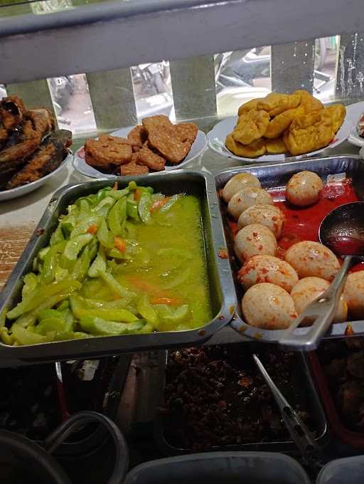 Warung Nasi Pekalongan Jelambar Timur 7