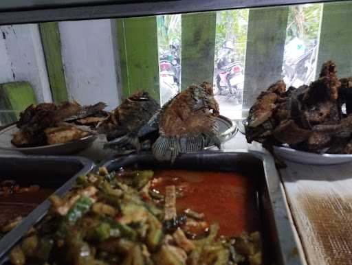 Warung Nasi Pekalongan Jelambar Timur 4