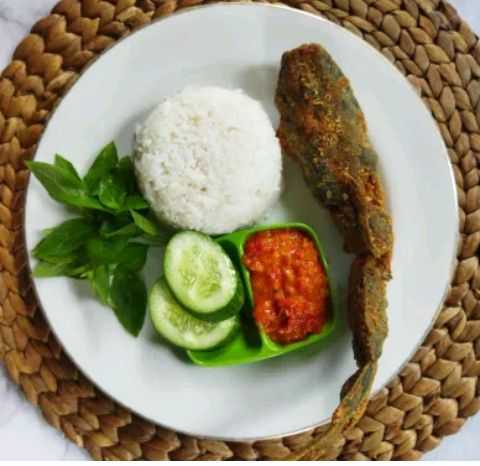 Warung Nasi Sederhana Bumiayu 3