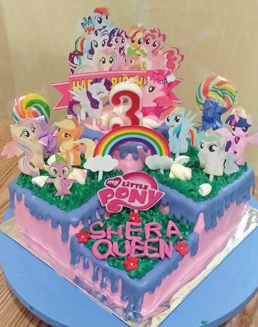 Aqila Cake'S 4