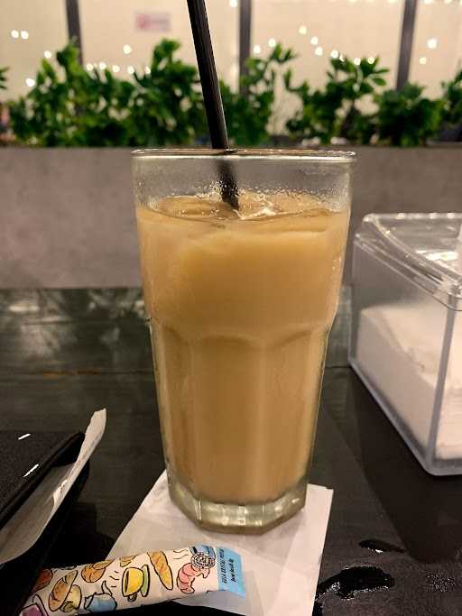 Serlok Kopi Kertajaya 6