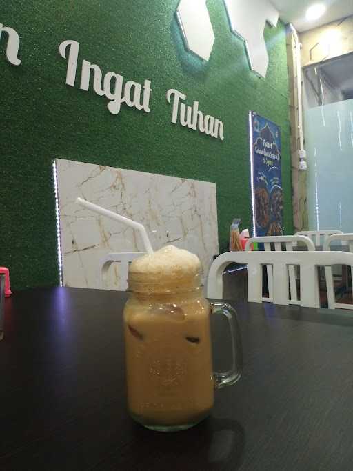 Authentic Malaysian Teh Tarik 4