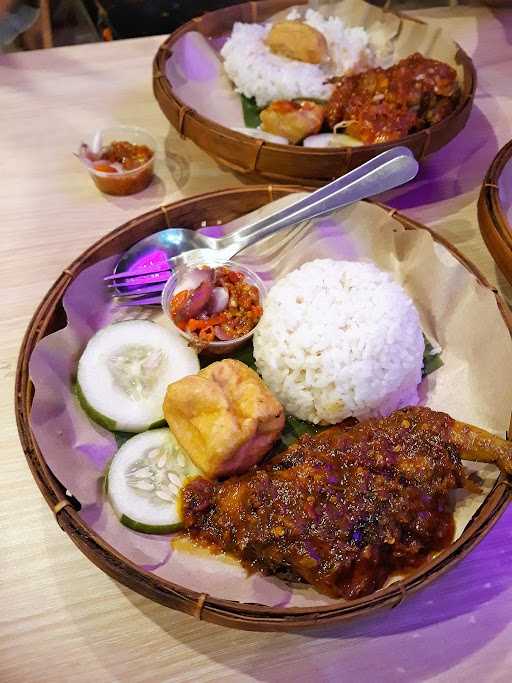 Ayam Bakar Klaska Dharmawangsa 10