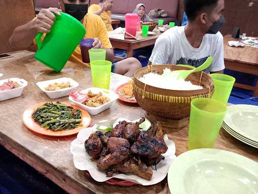 Ayam Bakar Pak D Nginden 4