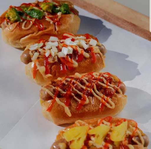 Burg Dogs - Kertajaya 4