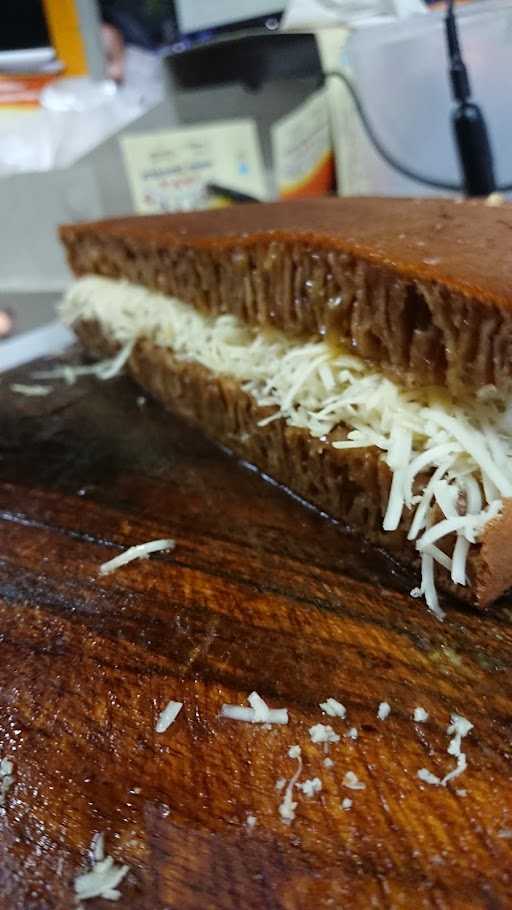 Holane Jaya Martabak - Terang Bulan 8