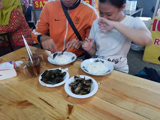 Kerang Fams Gubeng 1