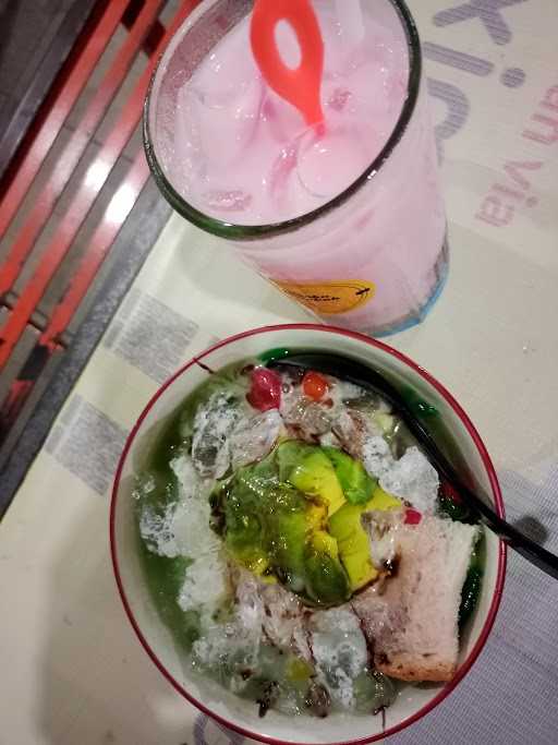 Sentra Wisata Kuliner Bratang Binangun 5