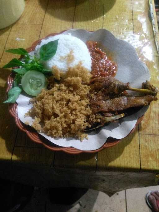 Sentra Wisata Kuliner Bratang Binangun 7