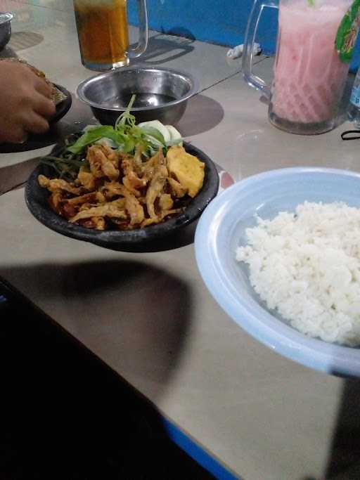 Sentra Wisata Kuliner Bratang Binangun 9