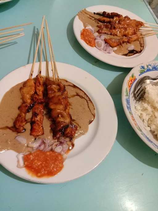 Warung Sate Dan Kare Kambing 1