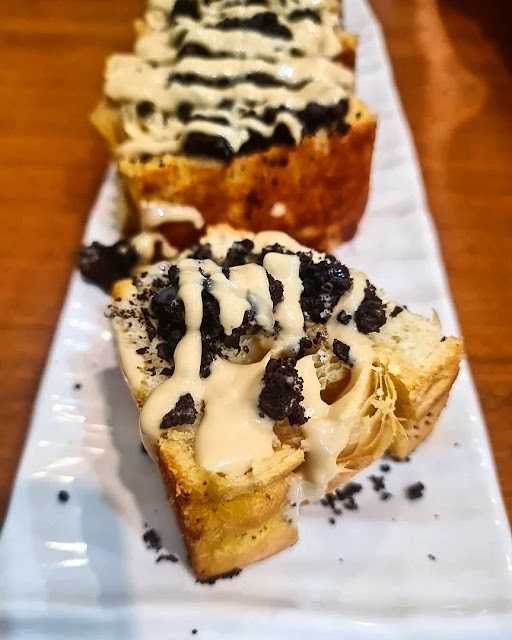 Breadbud (Roti Bakar Pastry) 9