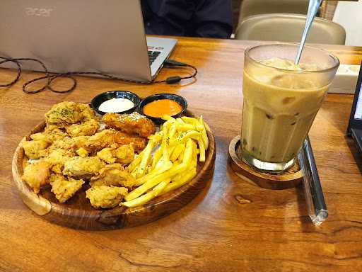 Akhtara Coffee And Eatery 2