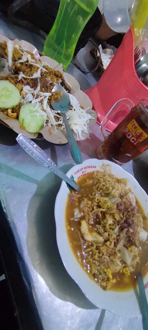 Nasi Goreng Pak Win 2