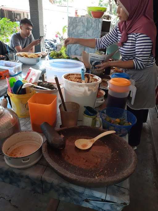 Nasi Pecel Bu Idah 1