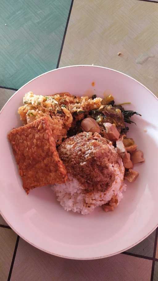 Rumah Makan Padang Putri Minang 1