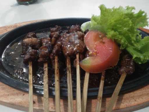 Saffir Sate (Cabang Cempaka) 1