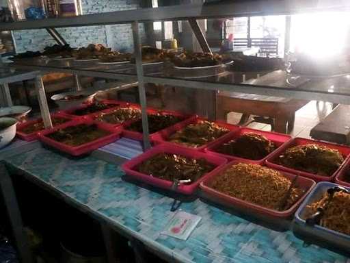 Warung Makan Bu Alvy 8